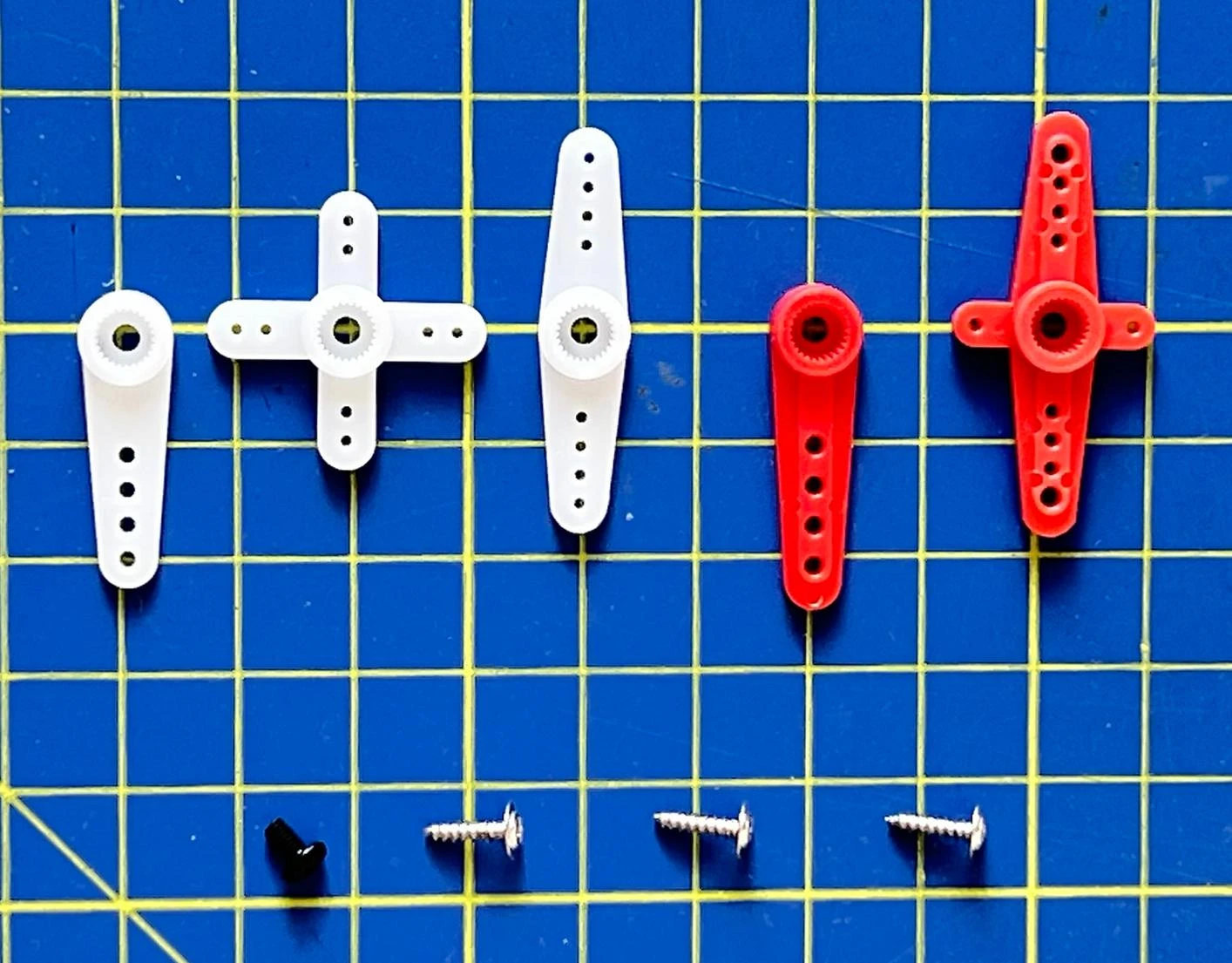 KST DS315MG Servo Servo - 4.8Kg.cm 0.07s 20.5g 12mm 9 KST DS315MG Servo Servo - 4.8Kg.cm 0.07s 20.5g 12mm - Image 7